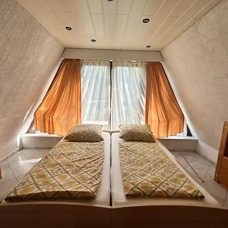 Apartament Im Gruenen Am Rande Von Weimar (Thuringia)