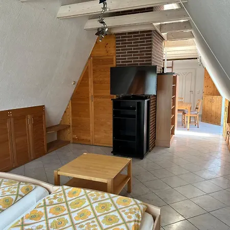 Apartment Im Gruenen Am Rande Von *