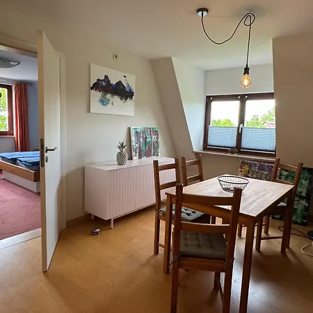 Im Gruenen Am Rande Von *