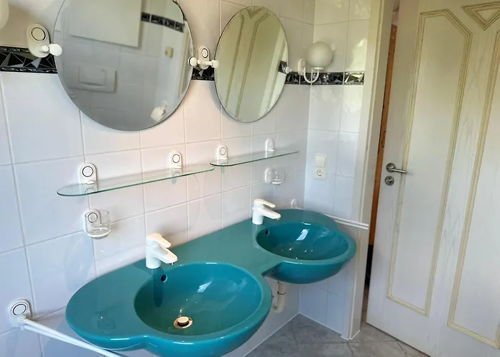 Appartement Im Gruenen Am Rande Von